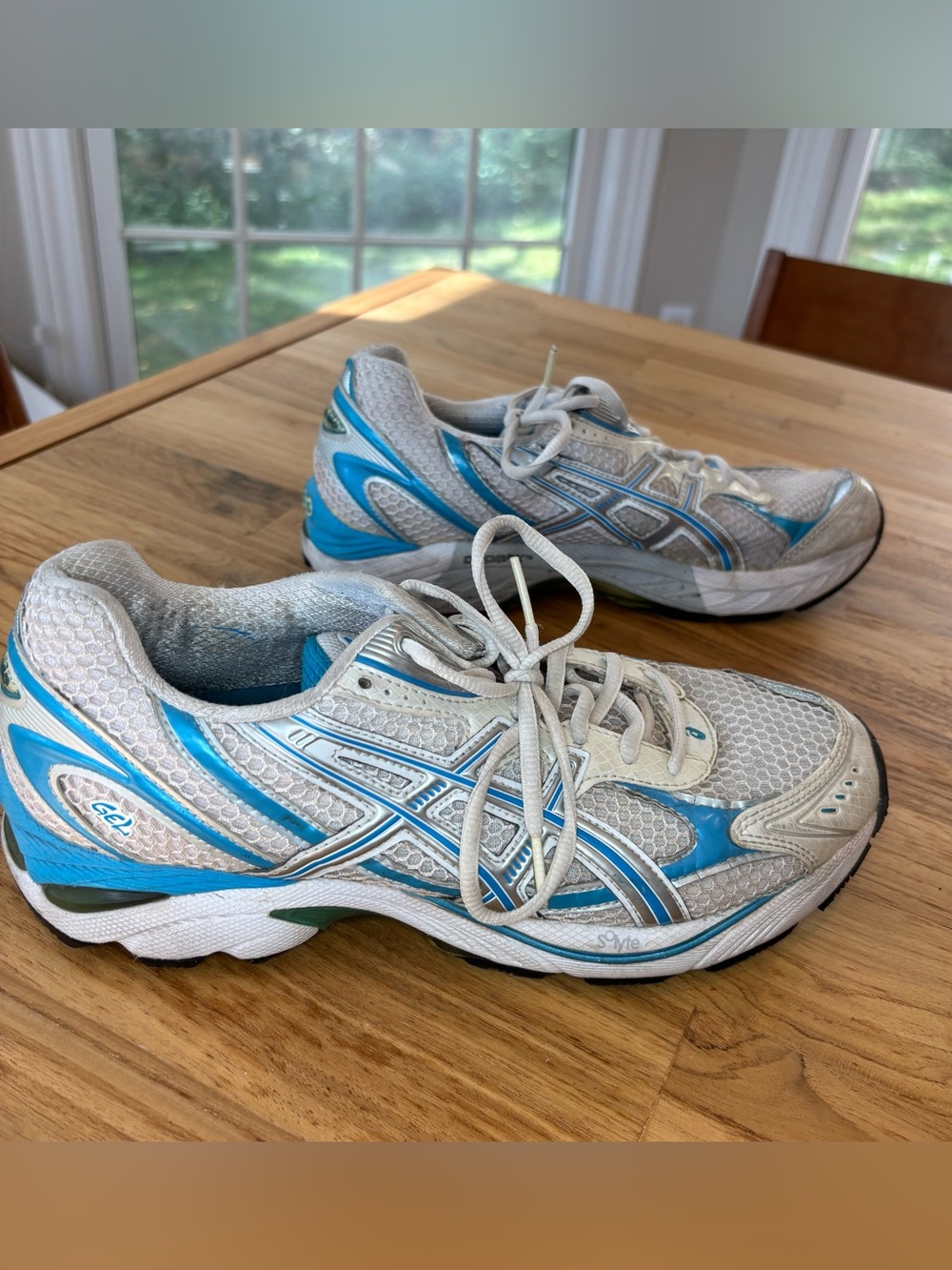 ASICS Women's White and Teal Running Sneakers